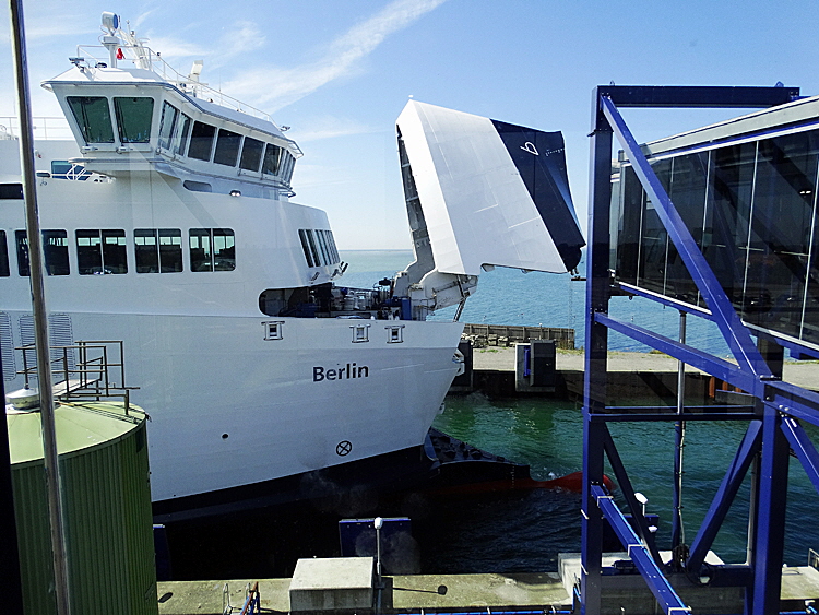 gedser faehre berlin bild 01