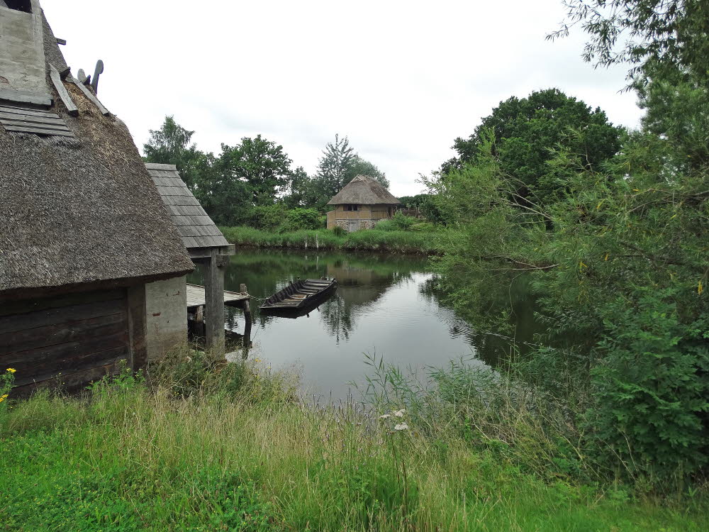 13 Hafengebiet im Mittelalter Center