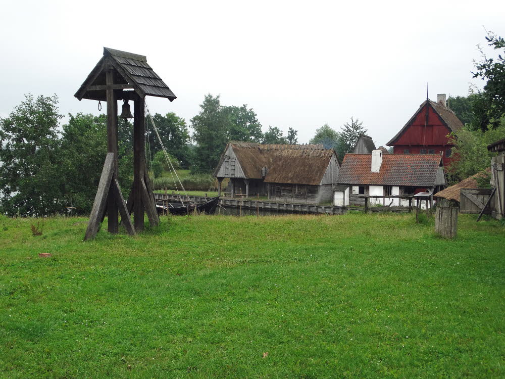 35 Bauplatz fr Kirche im Mittelalter Center