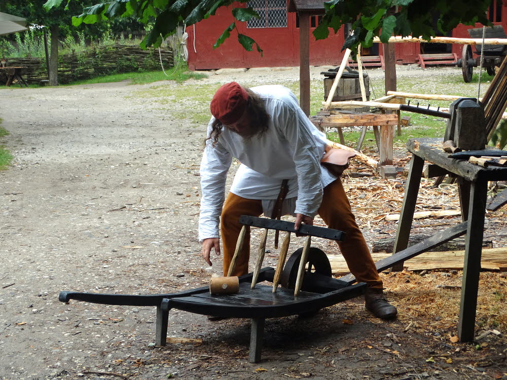 49 Handwerker im Mittelalter Center